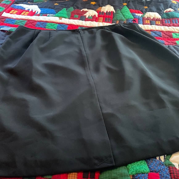 2 pc skirt and jacket - Picture 12 of 16